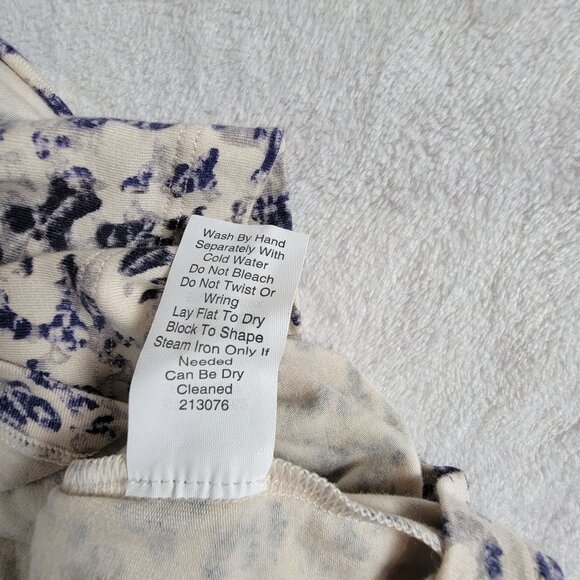 Cabi The Shore Womens Double Drape Tee Large Animal Print 3/4 Sleeve Stretch New - Picture 7 of 10